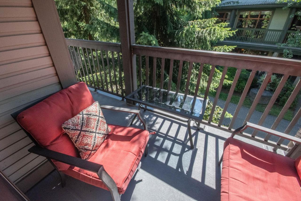 Twin Peaks Resort Whistler Уислър Екстериор снимка